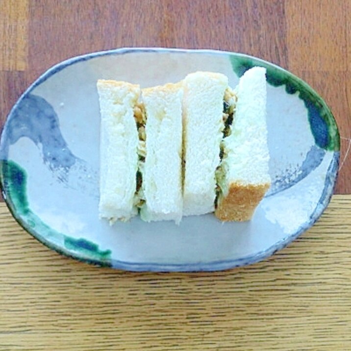緑茶ヨーグルト風味☆グラノーラのサンドイッチ